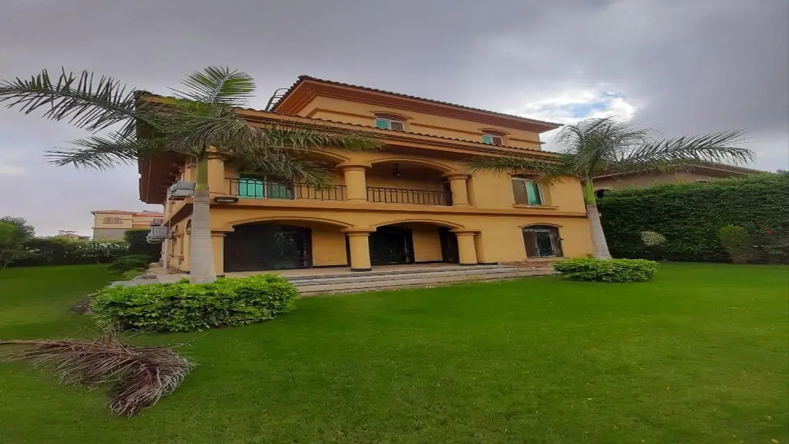 Stunning 400 sqm Apartment with Full Amenities