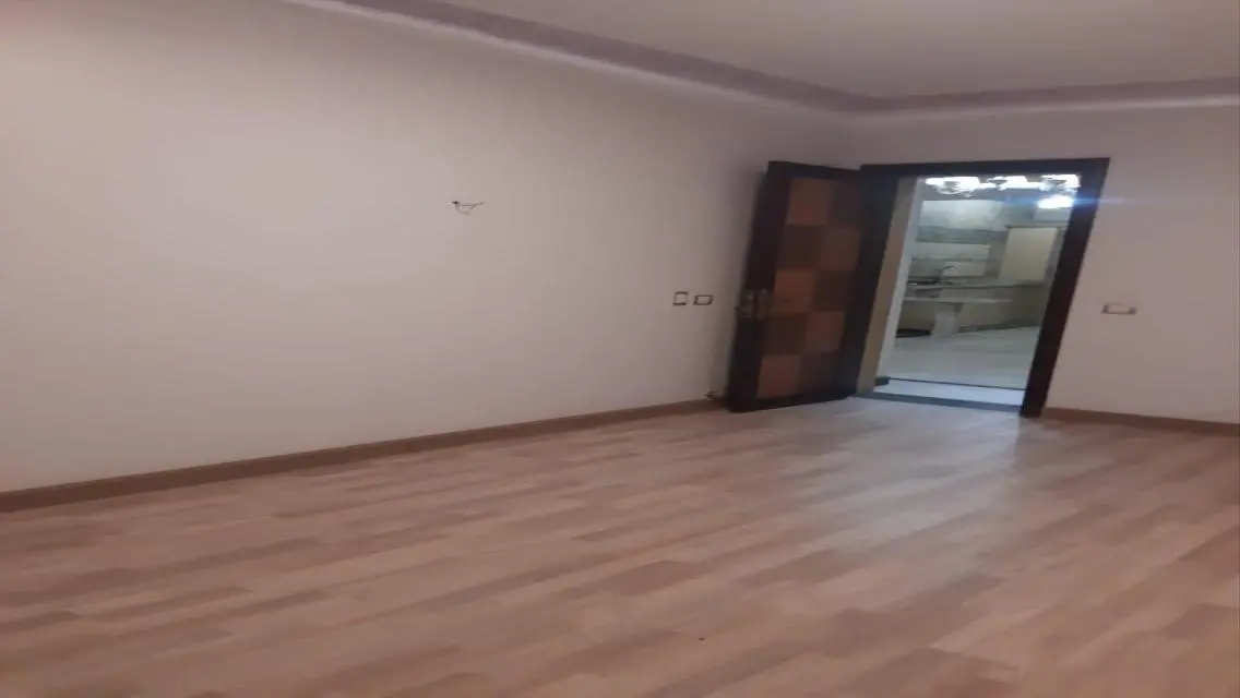 Stunning 400 sqm Apartment with Full Amenities