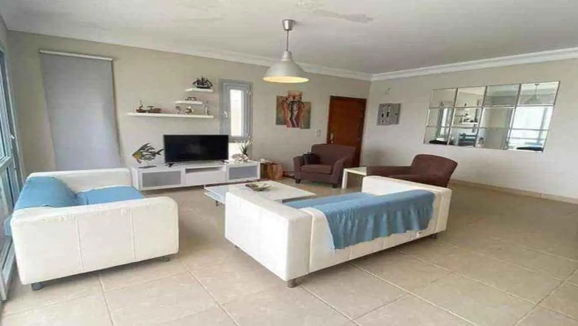 Luxury Villa with Private Garden and Pool