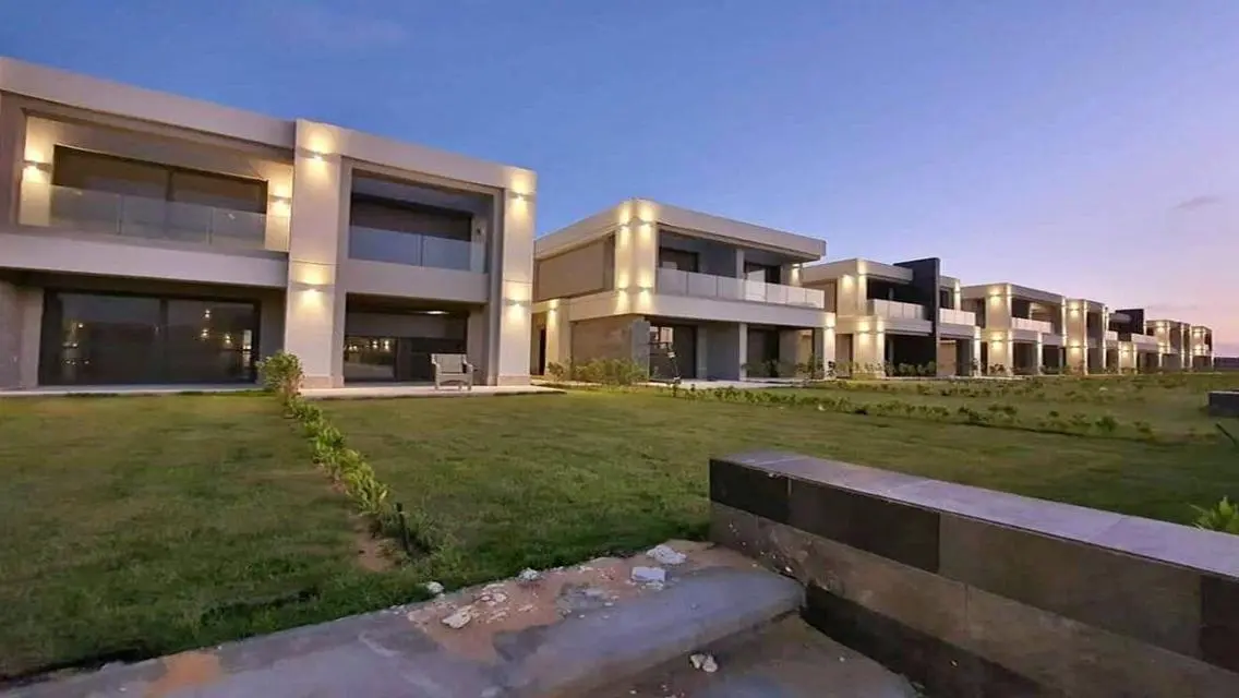 Luxury Villa with Private Garden and Pool