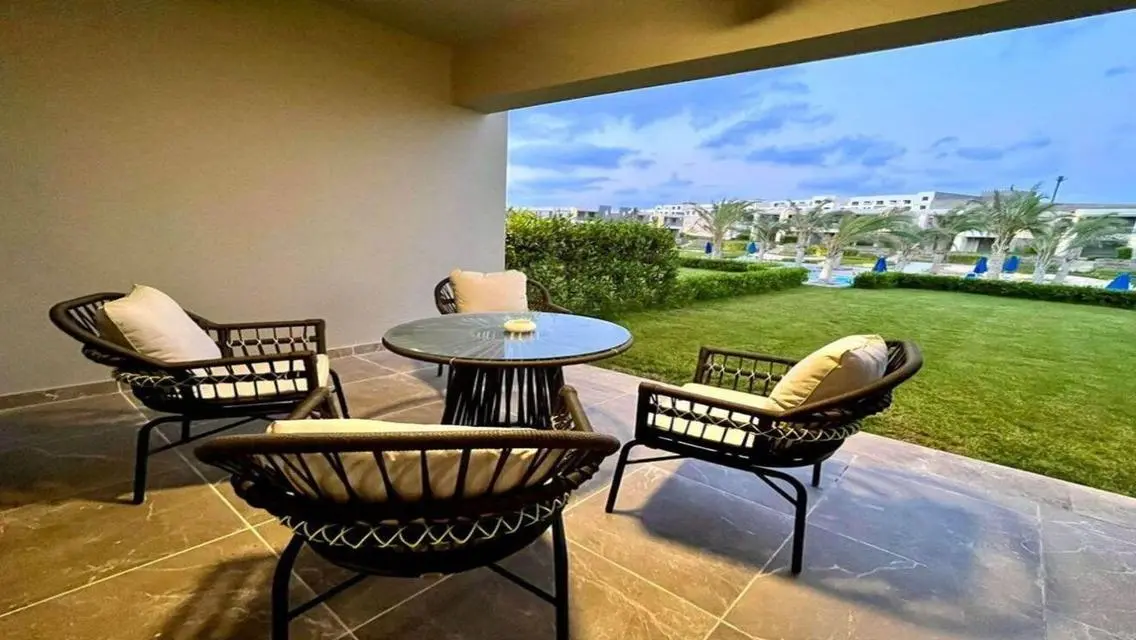 Luxury Villa with Private Garden and Pool