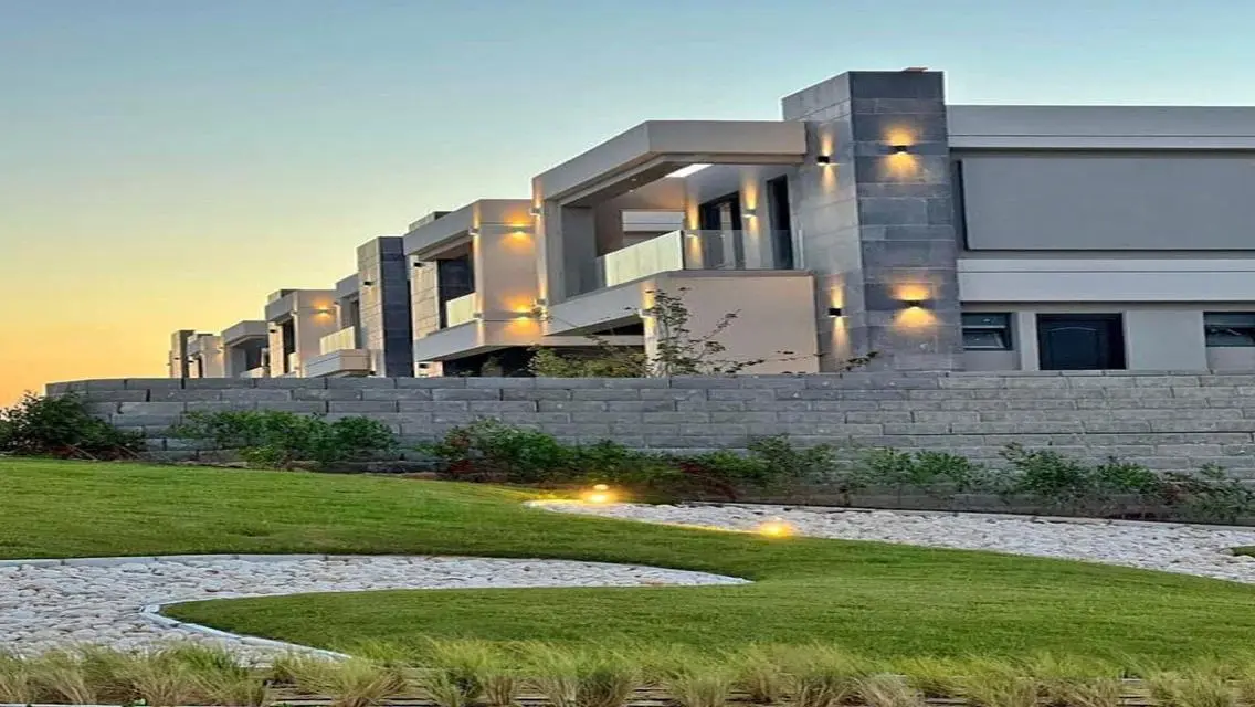Luxury Villa with Private Garden and Pool