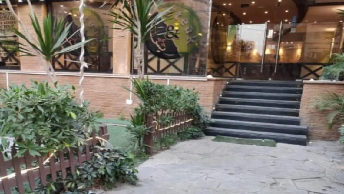 شقة فاخرة بمساحة 350 متر للبيع