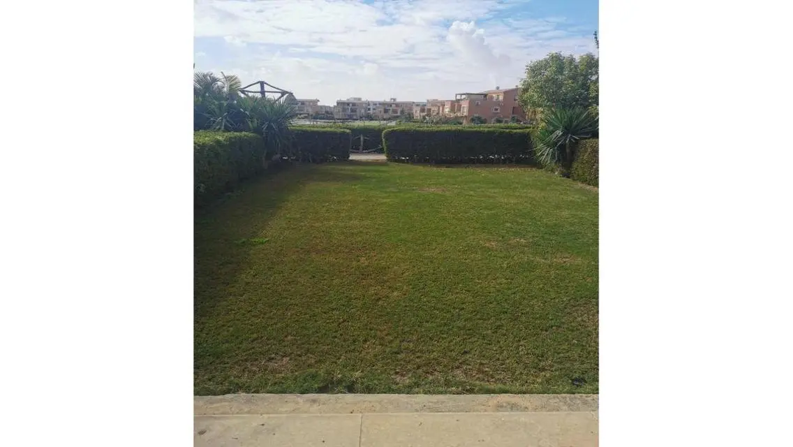 Luxury Apartment Overlooking the Marina in Wadi Degla