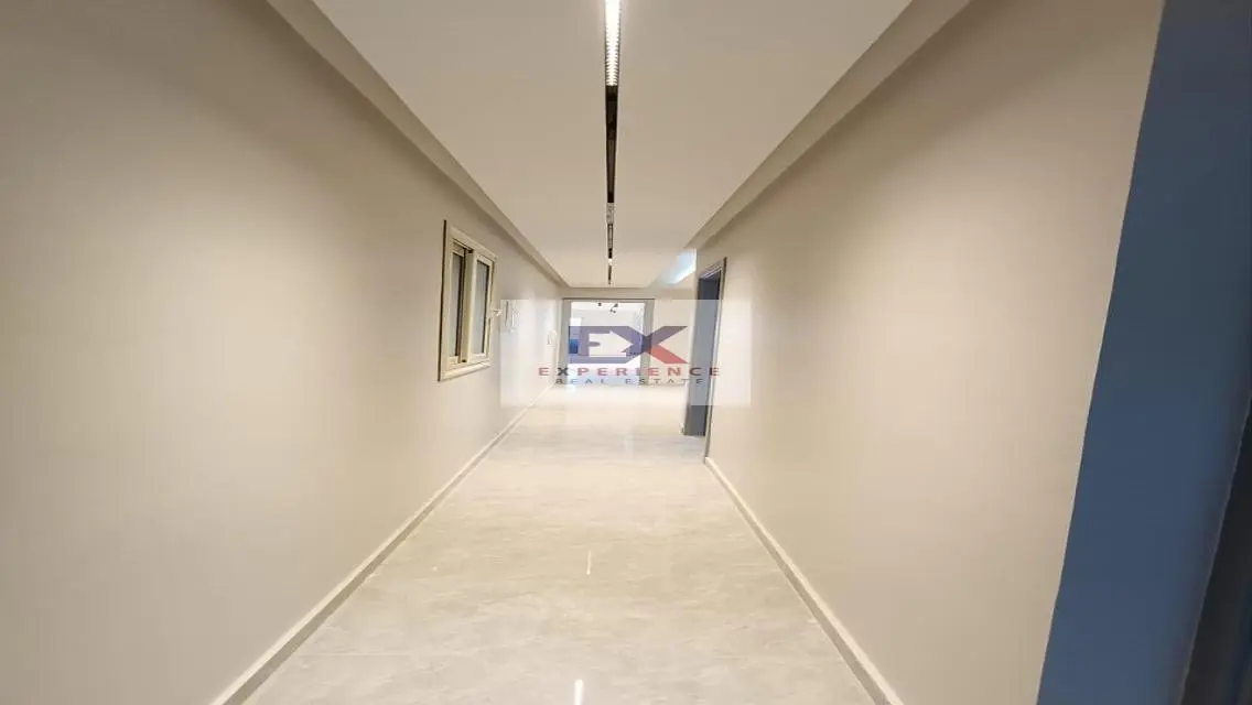 Luxury Apartment for Sale - 250 Meters with Prime Landmark View
