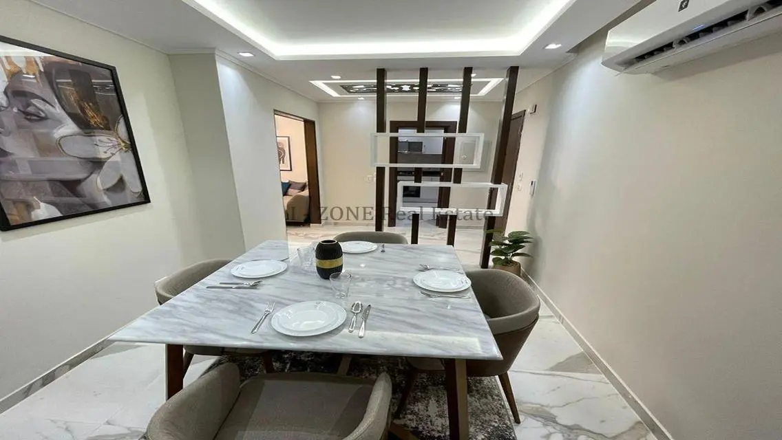 Luxury Sky Condos in I-Zone Area