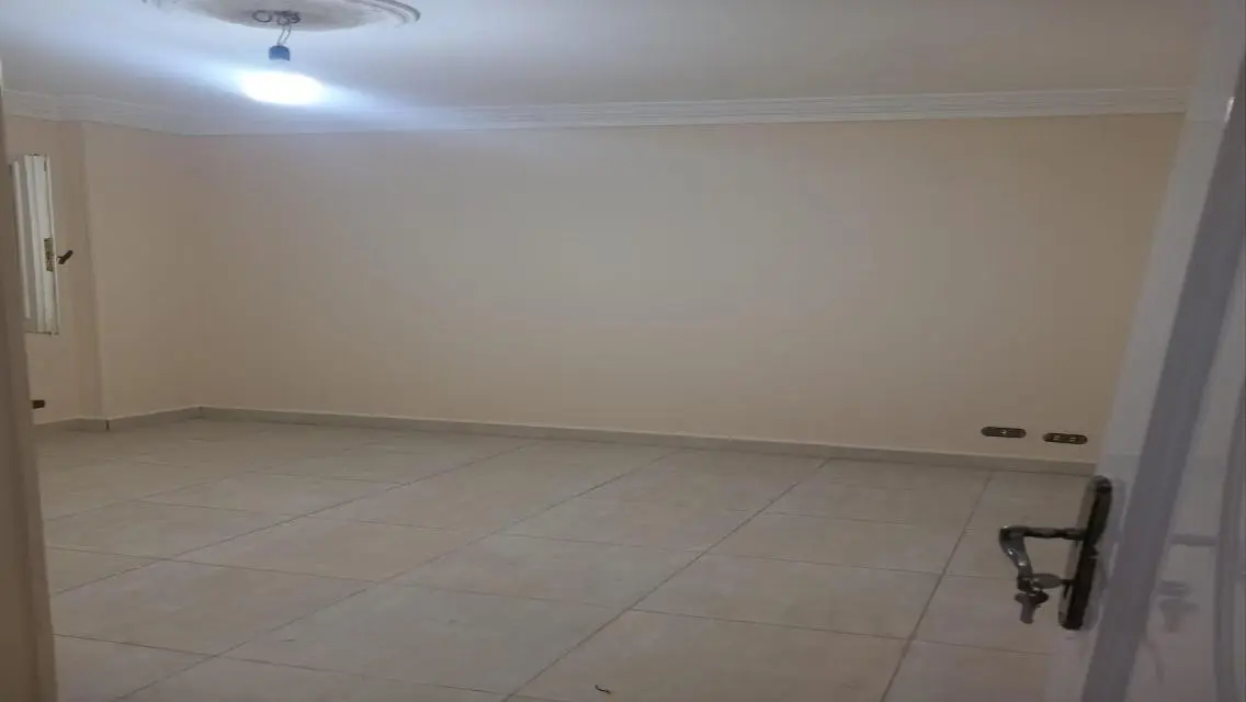 شقة للإيجار - 18000 جنيه