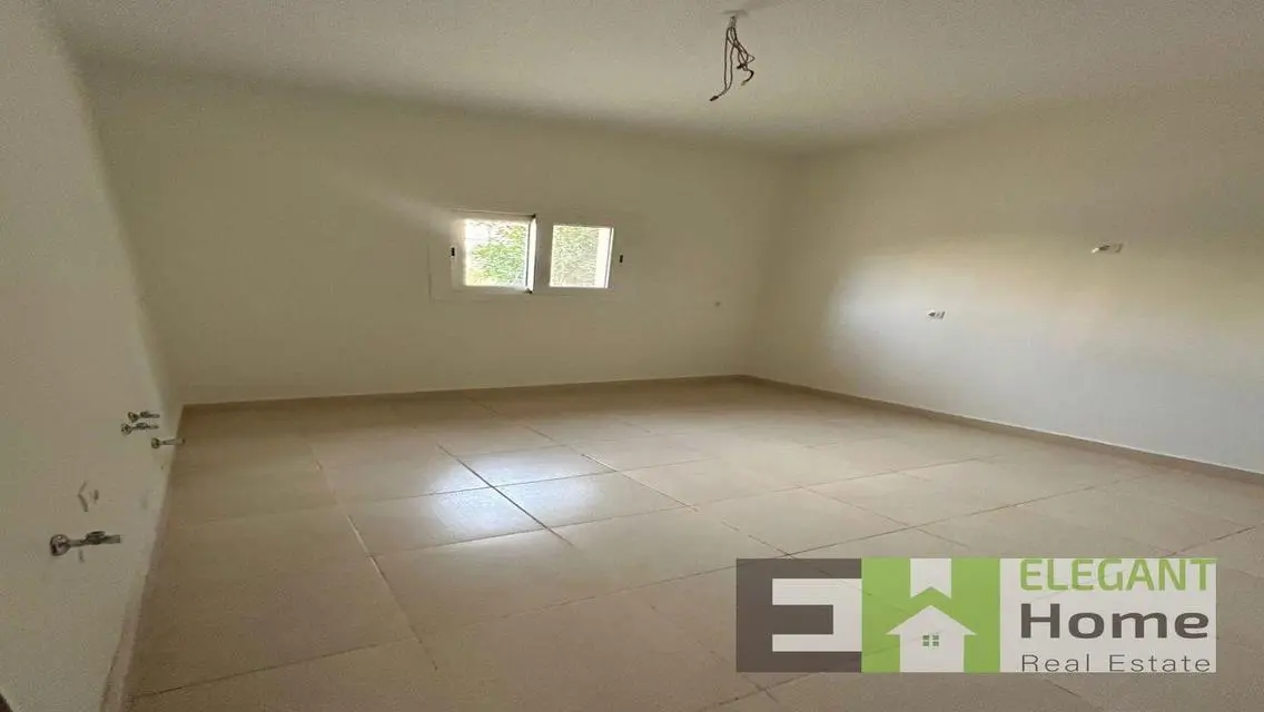 Luxury Apartment for Rent with 4 Bedrooms and 330 sqm