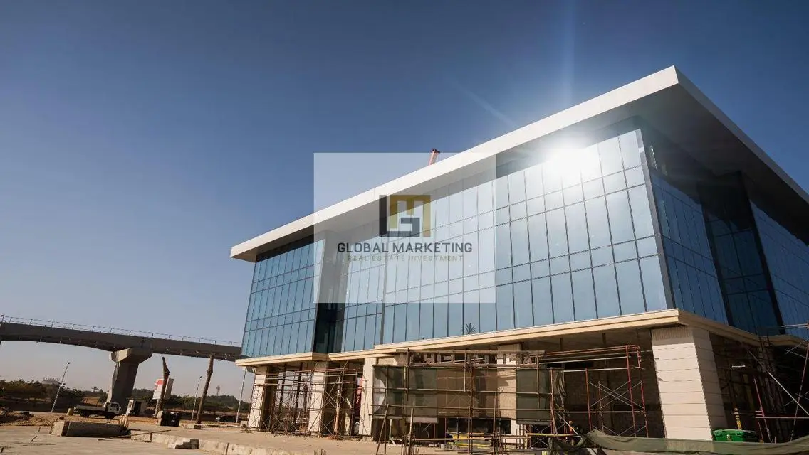 Fantastic Property with 52 meters of space