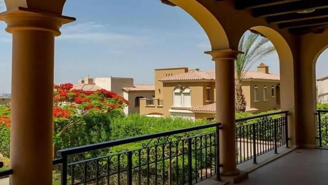 Luxury Apartment in Swan Lake - Stunning Sea View