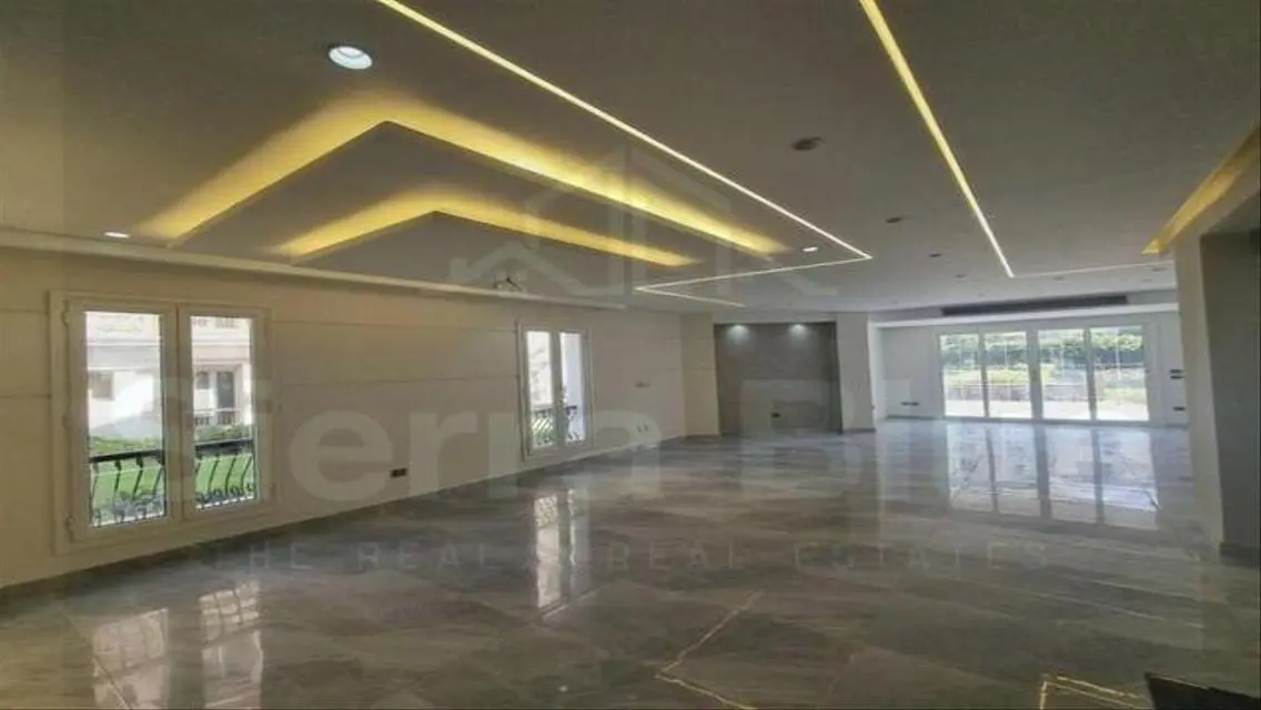 منزل فخم للبيع بمميزات استثنائية