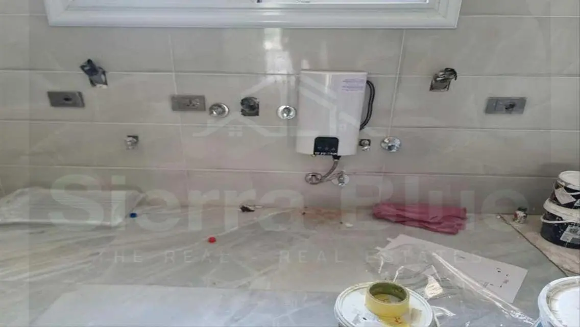 منزل راقي مع مسبح وحديقة خاصة