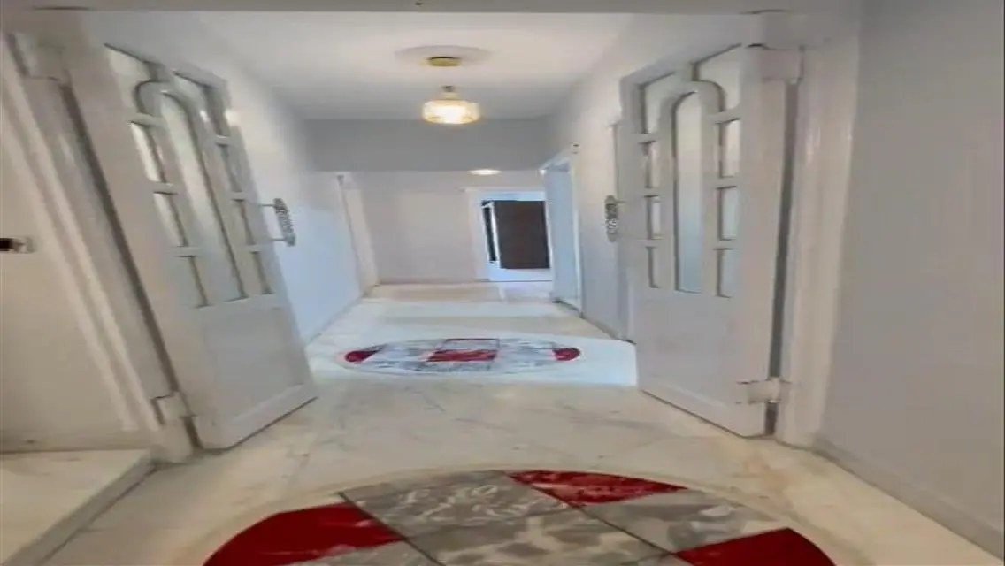 شقة فاخرة بمساحة رائعة للبيع
