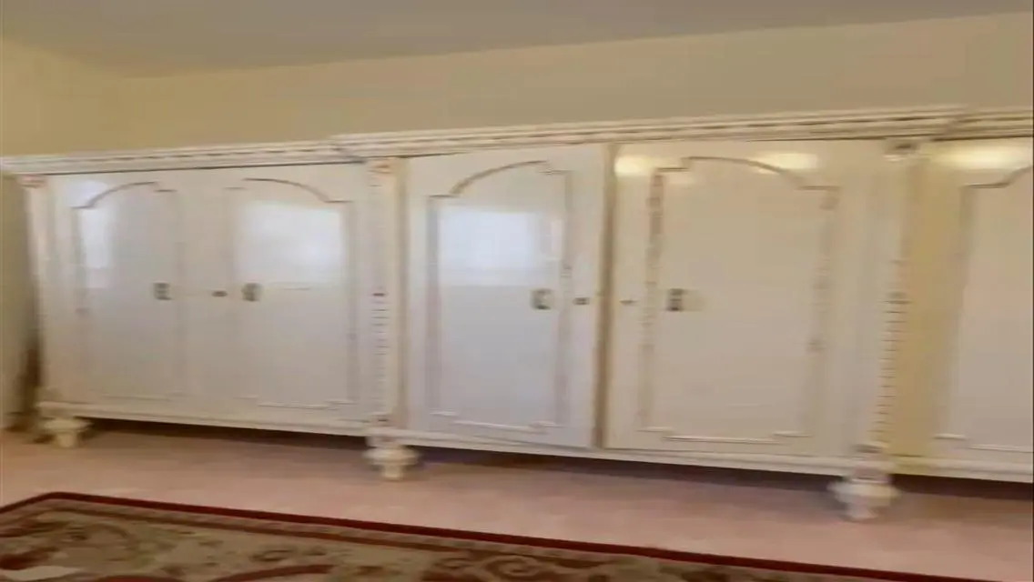 شقة فاخرة بمساحة رائعة للبيع