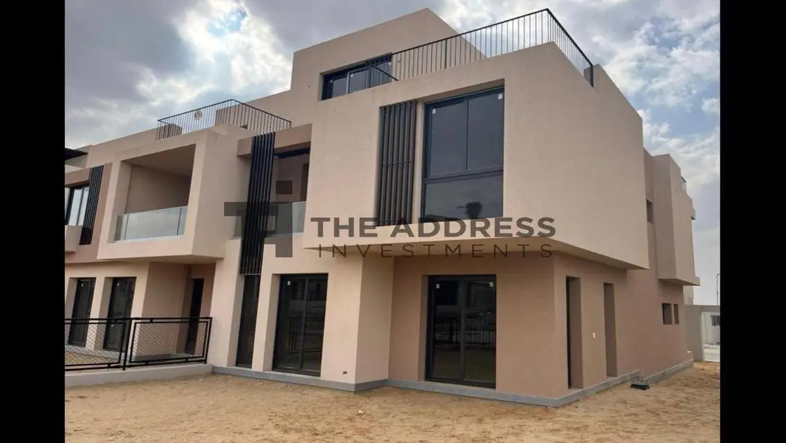 Luxury Residential Home in Sodic - 670