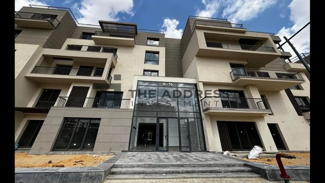 Luxury Residential Home in Sodic - 670