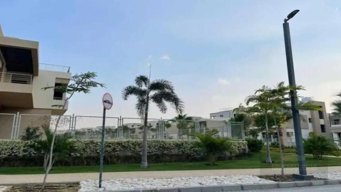Luxury Family Villa for Sale with Private Garden and Pool