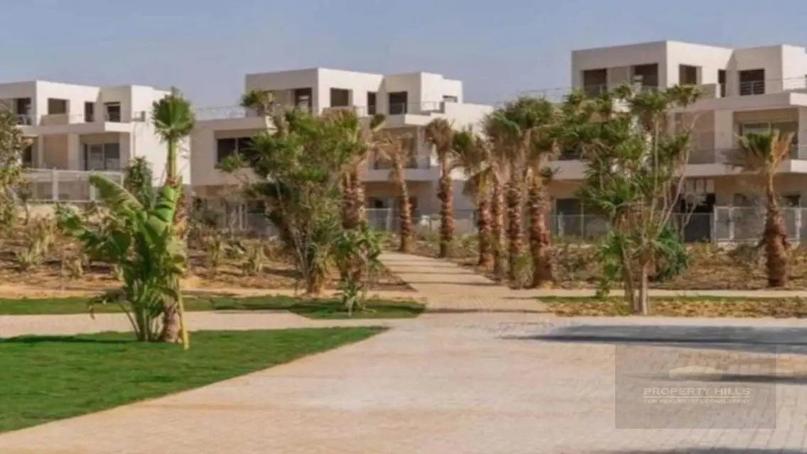 Luxury Family Villa for Sale with Private Garden and Pool