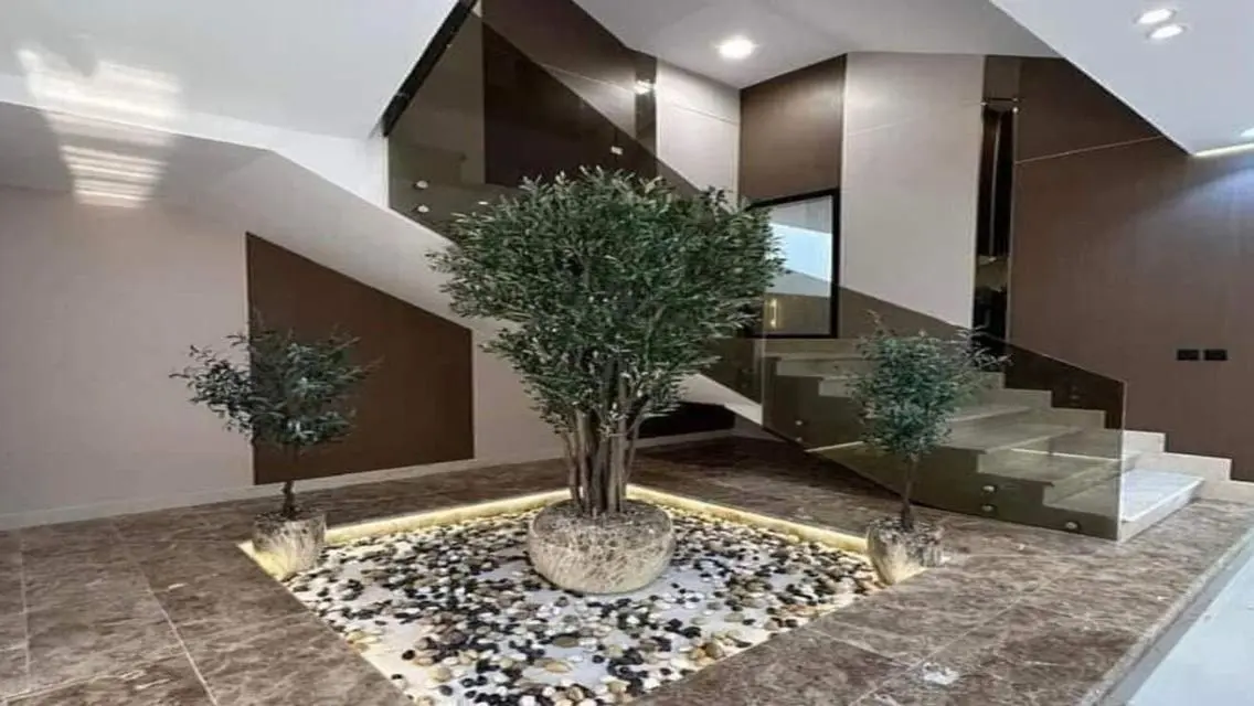 Luxury Villa with Lake View at an Unbeatable Price