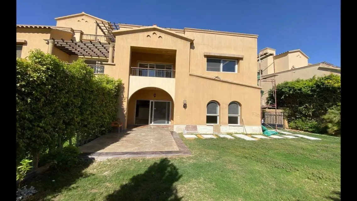 Luxury Apartment with Maid Room and Private Garden for Sale