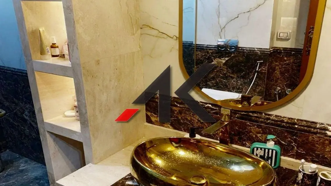 فيلا فاخرة بمساحة واسعة للبيع
