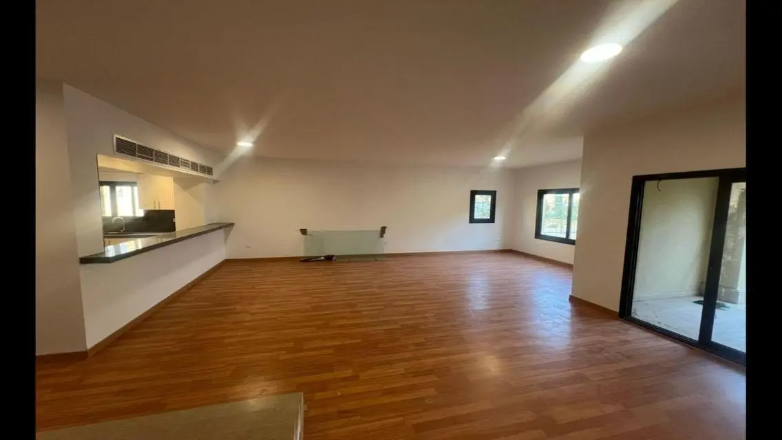 Apartment in Mivida with Private Garden