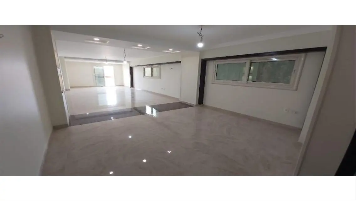 Premium 250 sqm Apartment in Al Huda