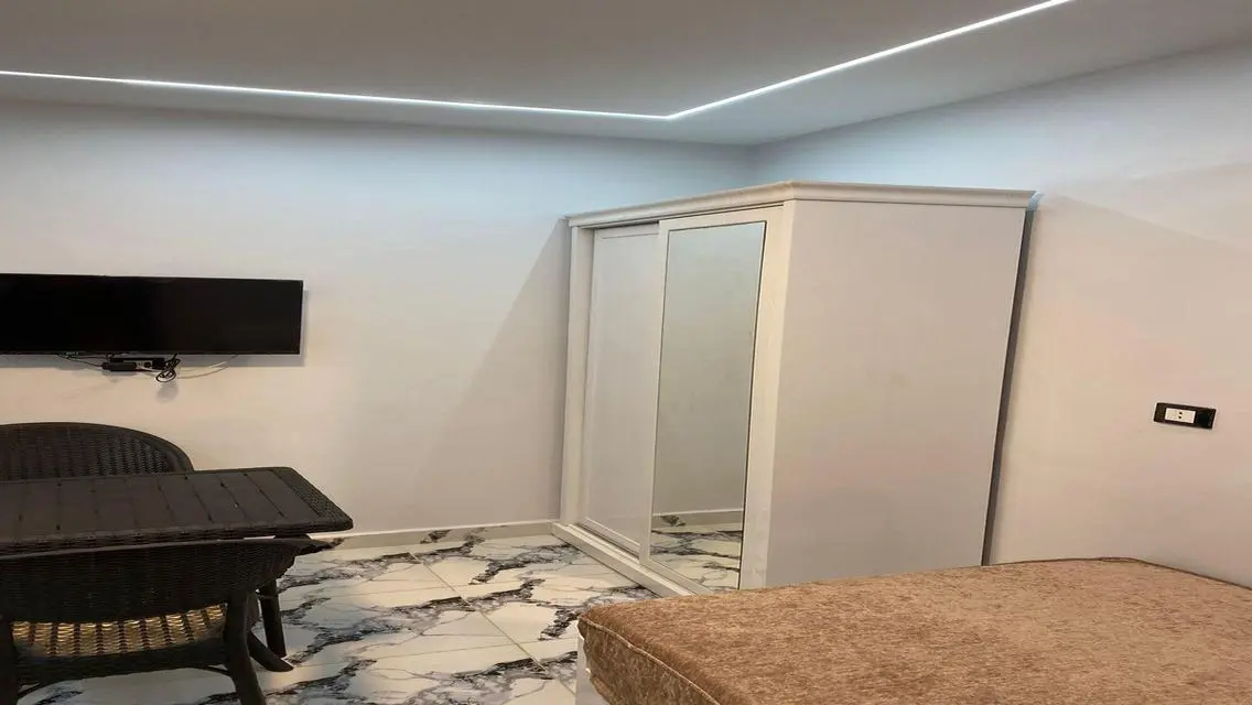 شقة فاخرة للإيجار بسعر 5000 جنيه
