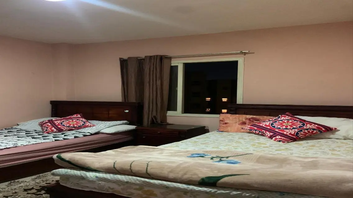 شقة فاخرة للإيجار بمساحة واسعة وأسعار مناسبة