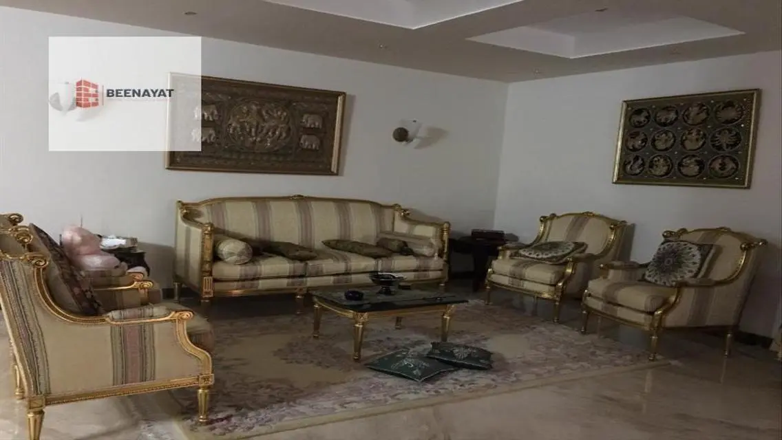 Luxury Villa for Sale with Private Garden in Prime Location