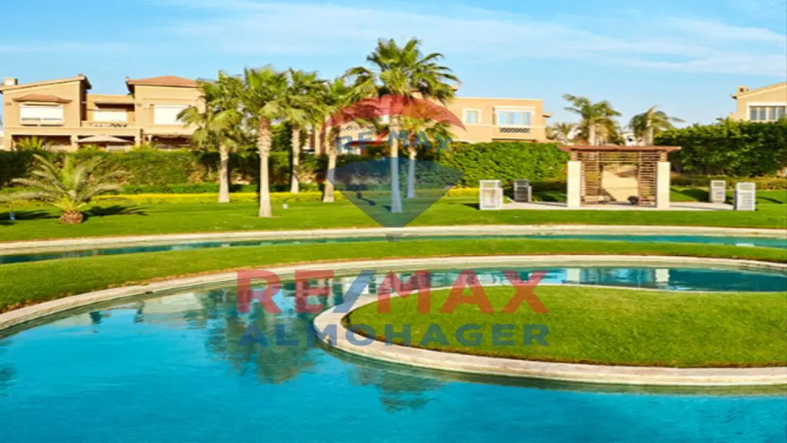 Luxury Villa with Private Garden and Modern Amenities