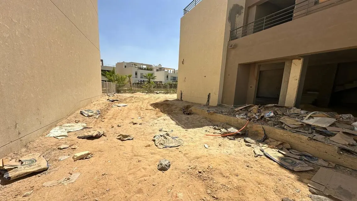 شقة فاخرة بحديقة ومسبح مشترك في المعادي