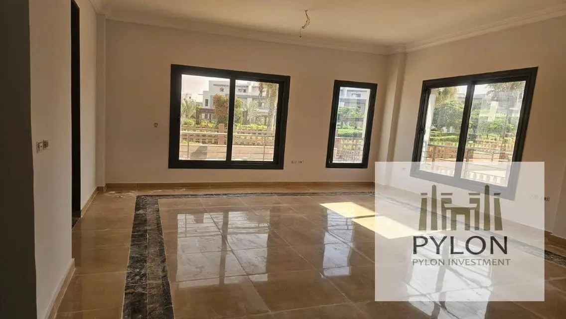 Luxury Apartment in the Heart of the City with Private Garden