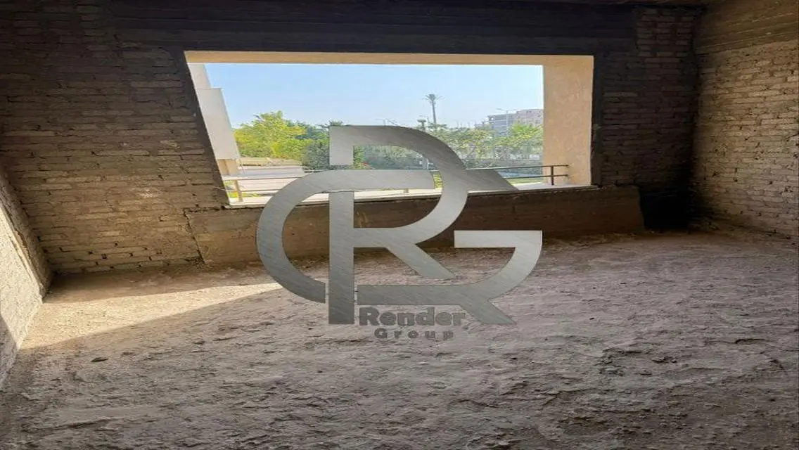 فيلا فاخرة مع مسبح وحديقة خاصة للبيع