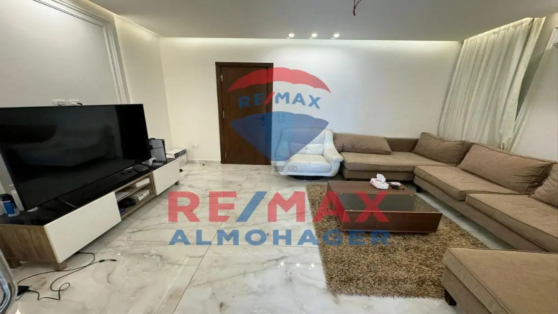 Luxury Apartment for Rent at 55000