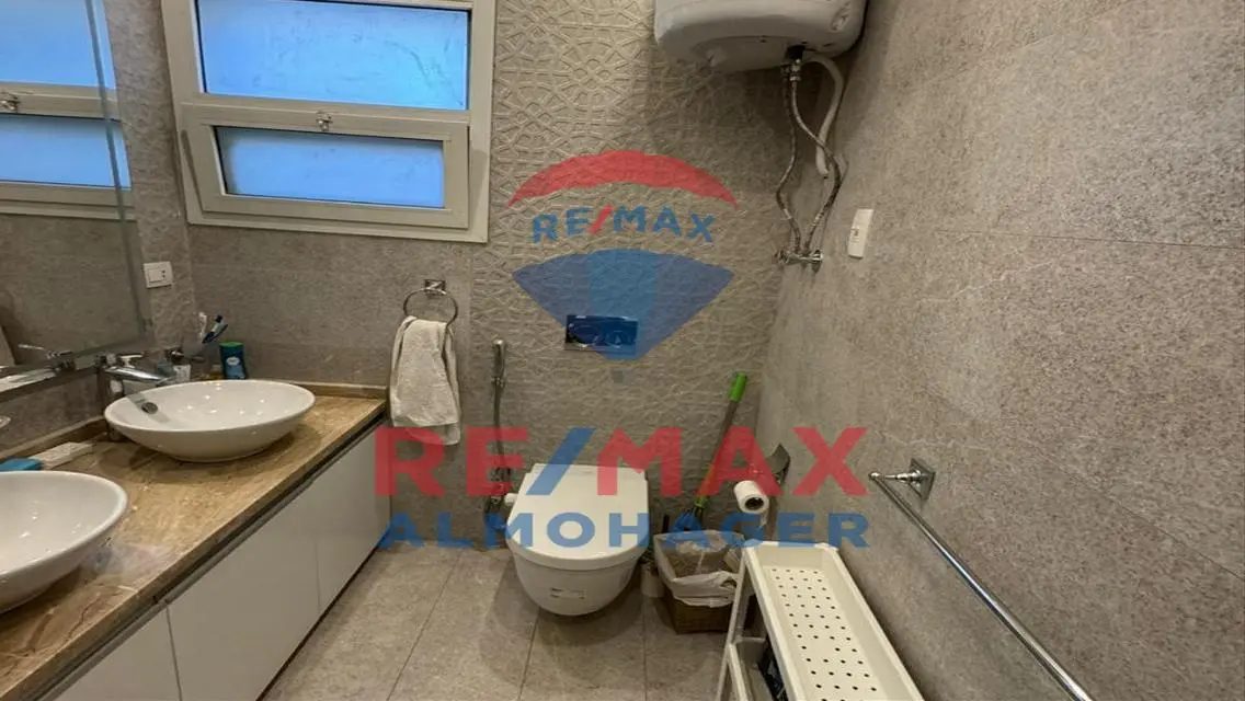 Luxury Apartment for Rent at 55000