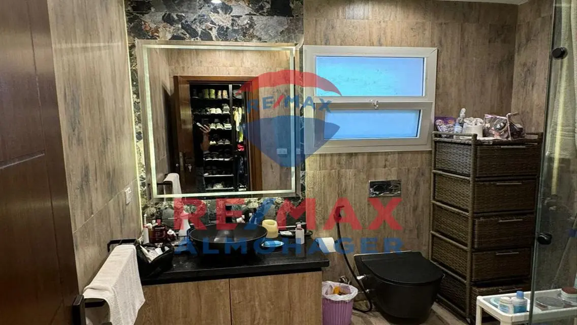Luxury Apartment for Rent at 55000