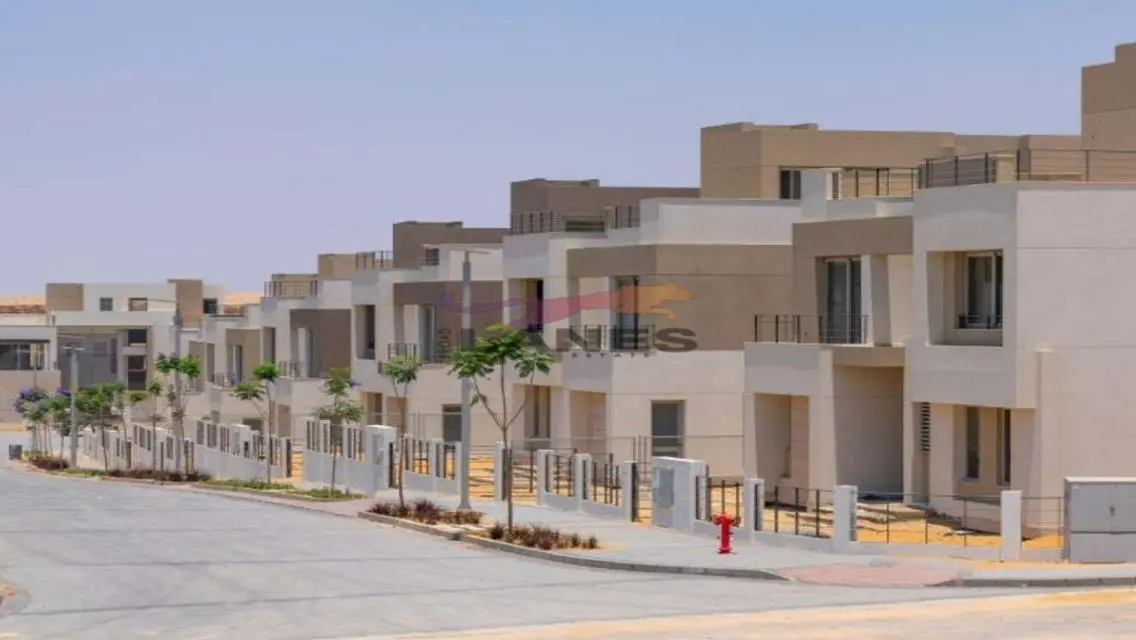 Luxurious Apartment with Private Garden in Prime Location