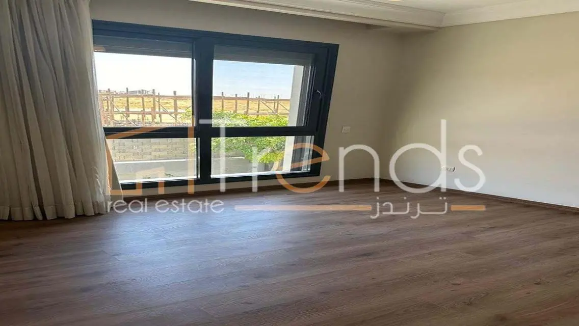 Luxurious Apartment for Rent - 148 Square Meters in Prime Location