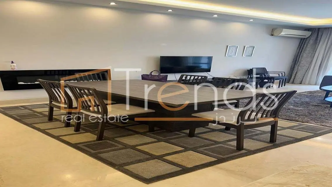 Luxurious Apartment for Rent - 148 Square Meters in Prime Location