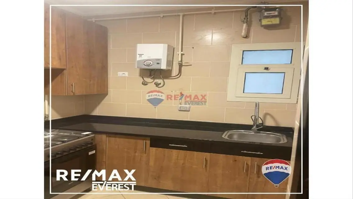 Comfortable Apartment with Study Room for Rent