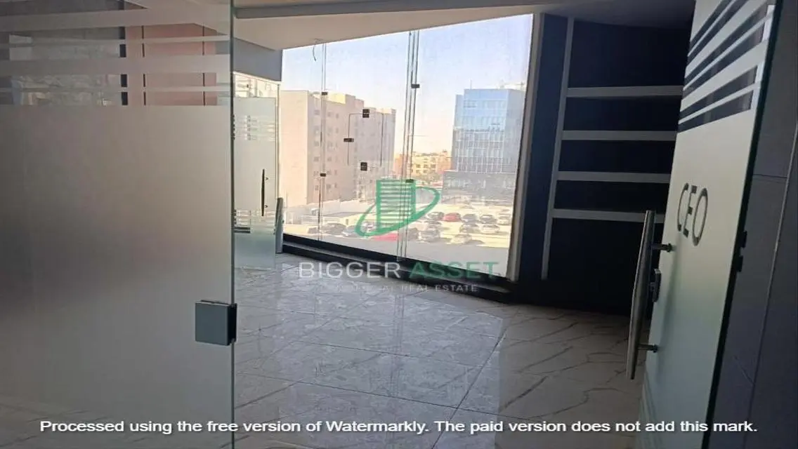 Premium Commercial Property -344-