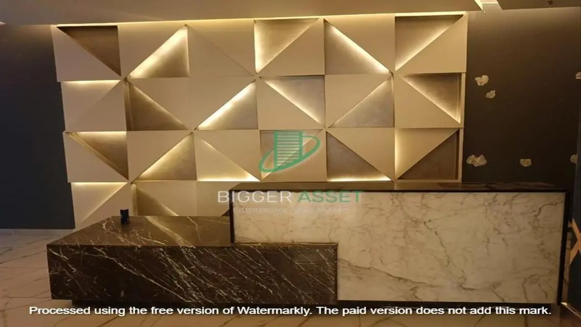 Premium Commercial Property -344-