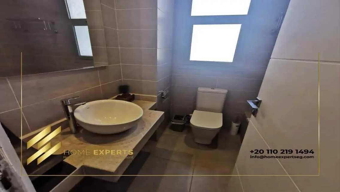 Luxury Two-Bedroom Apartment with All Amenities in the Heart of the City