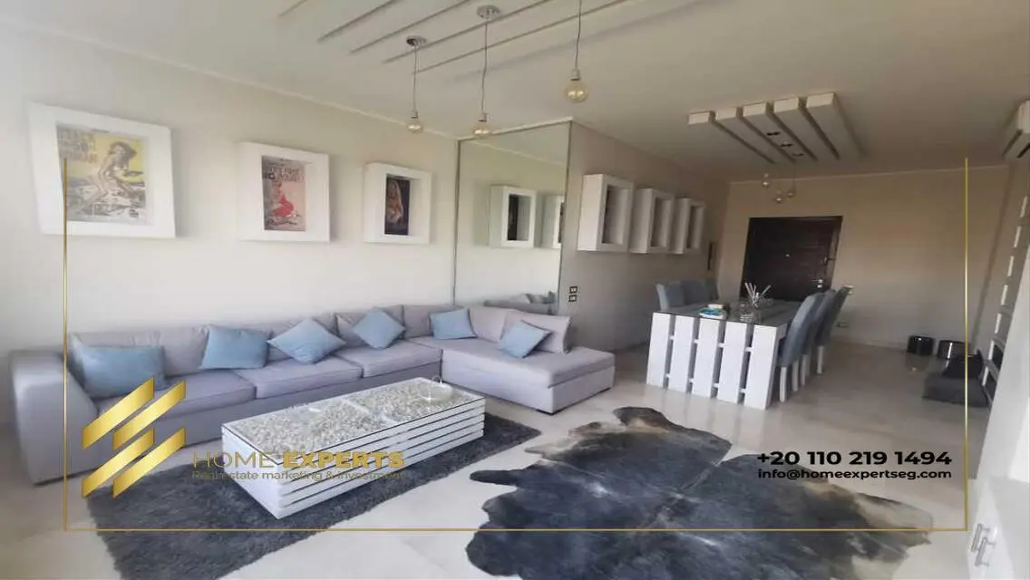 Luxury Two-Bedroom Apartment with All Amenities in the Heart of the City