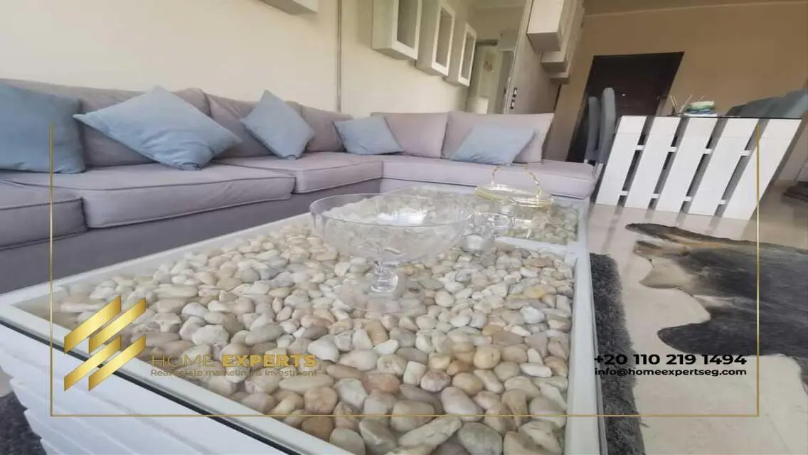 Luxury Two-Bedroom Apartment with All Amenities in the Heart of the City