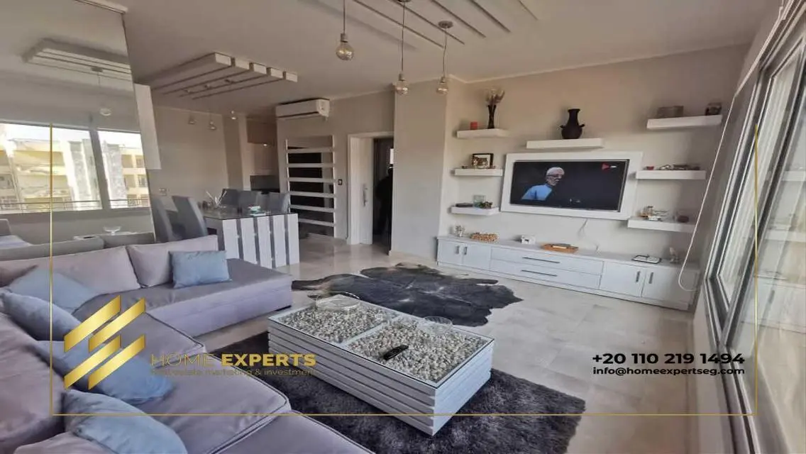 Luxury Two-Bedroom Apartment with All Amenities in the Heart of the City