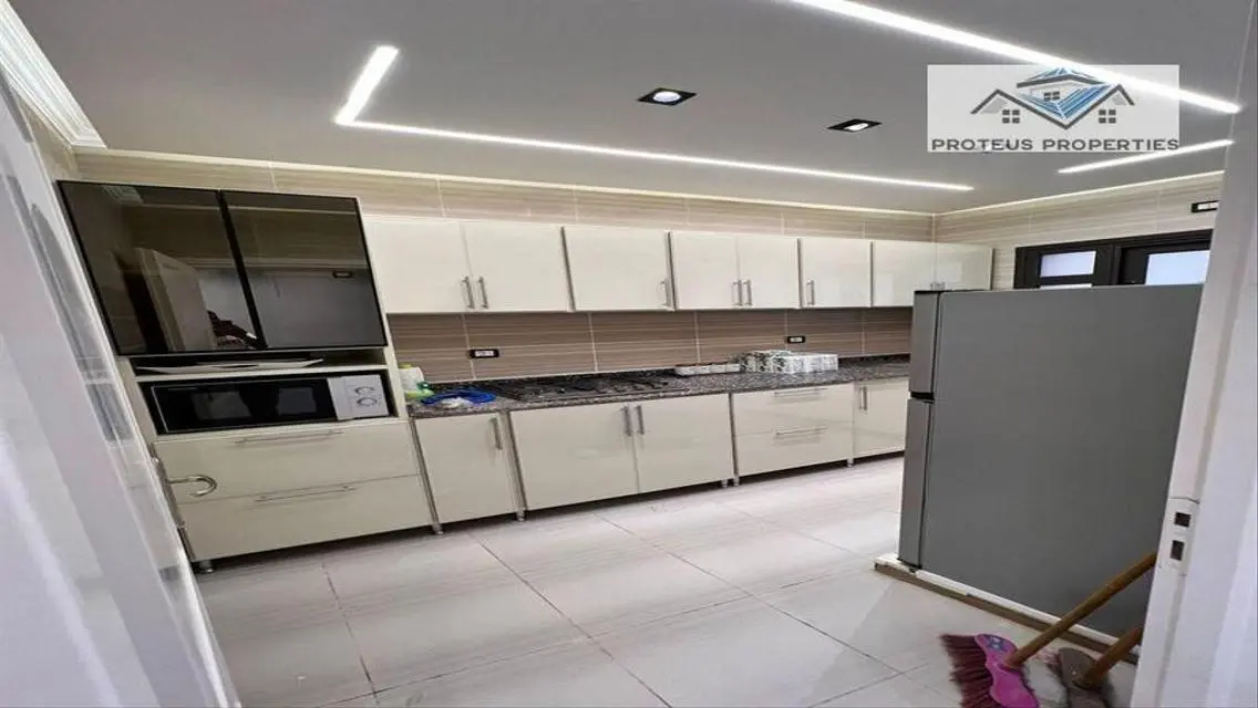 شقة فاخرة في B8 مع إطلالة ساحرة