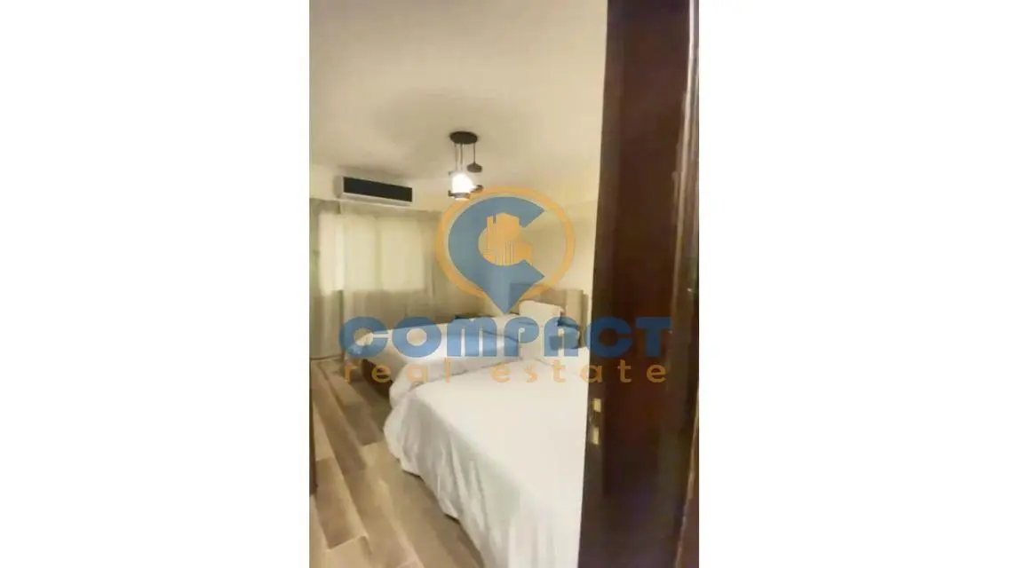 Elegant Apartment with Balcony and Security in the City Center