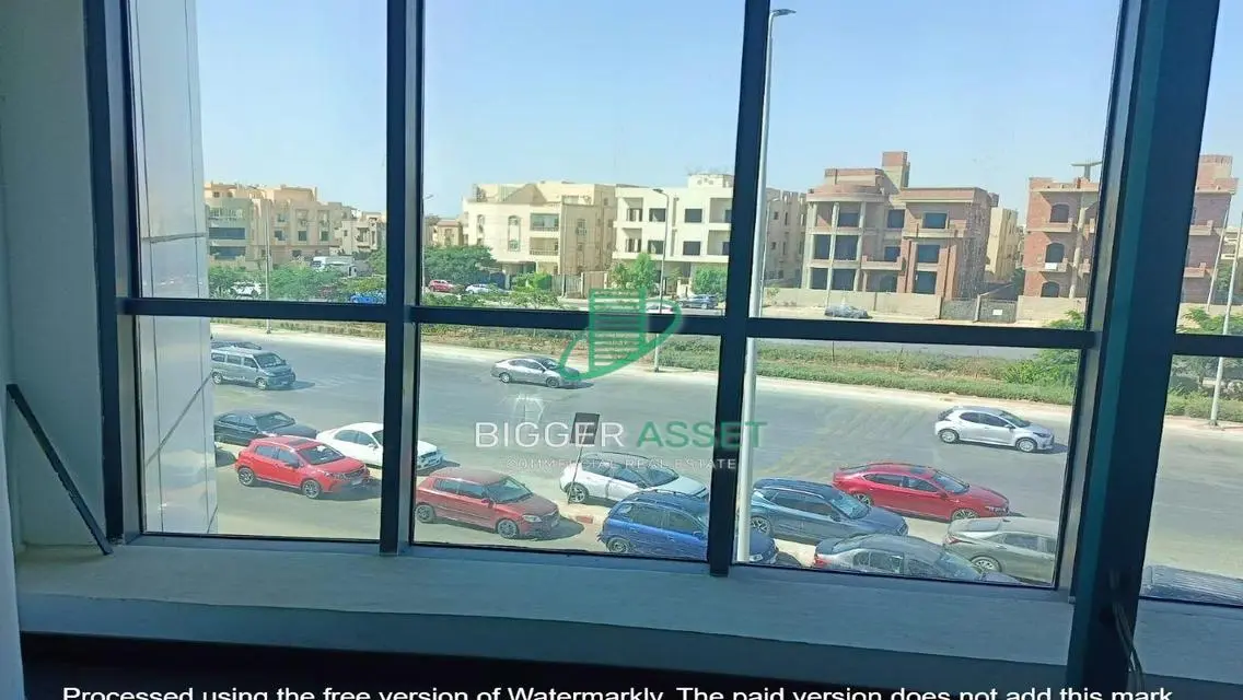 Spacious Apartment in Prime Location